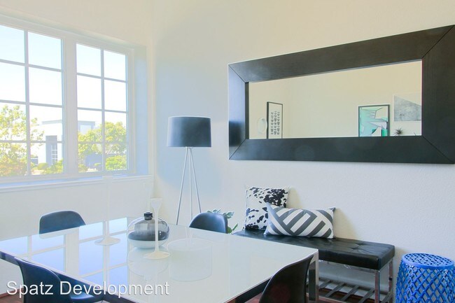 Foto del edificio - 941 Marina Way S