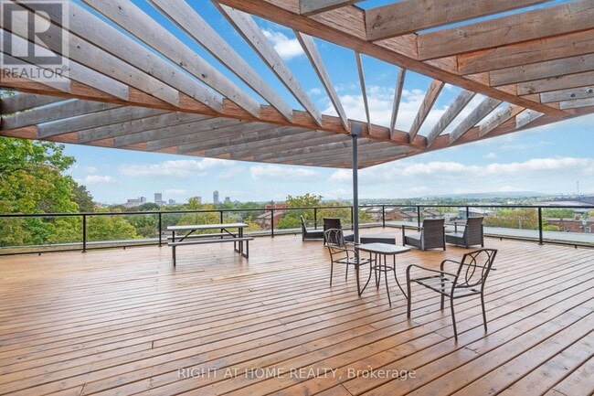 Photo du bâtiment - 22 Perkins St