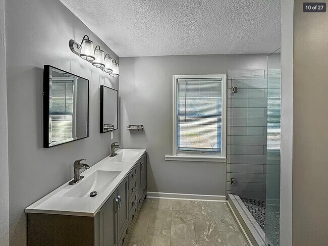 Foto del edificio - 1612 Vada Rd