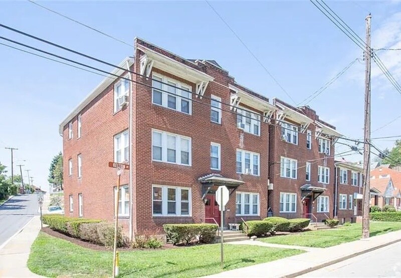 Primary Photo - 1203 Kelton Ave