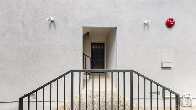 Building Photo - 2417 N Lincoln St
