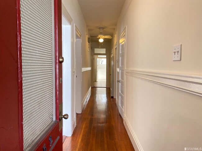 Building Photo - 152 Wetmore St