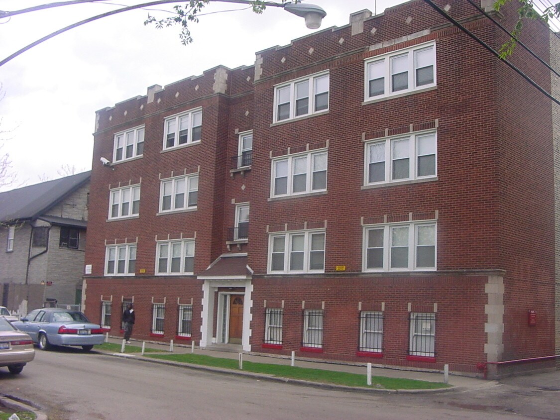  - 5119-5121 W Ohio Ave
