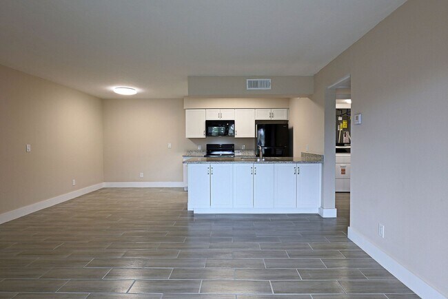 Building Photo - Mystic Gardens 5311-1104