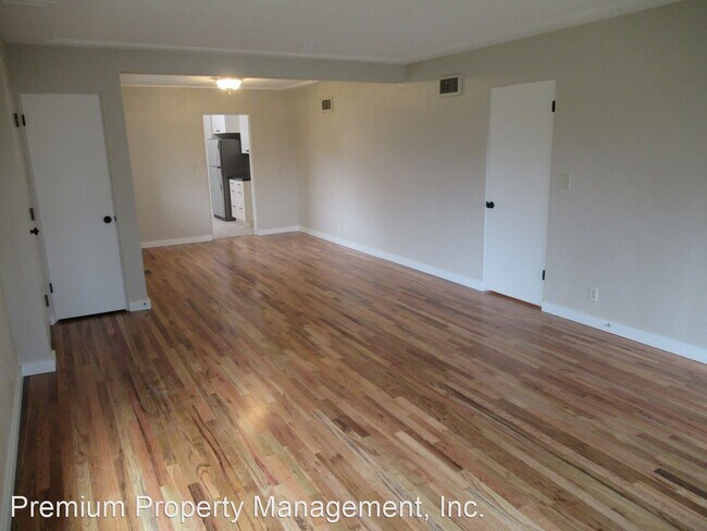 Building Photo - 3 br, 1.5 bath House - 825 West Vista Ave S
