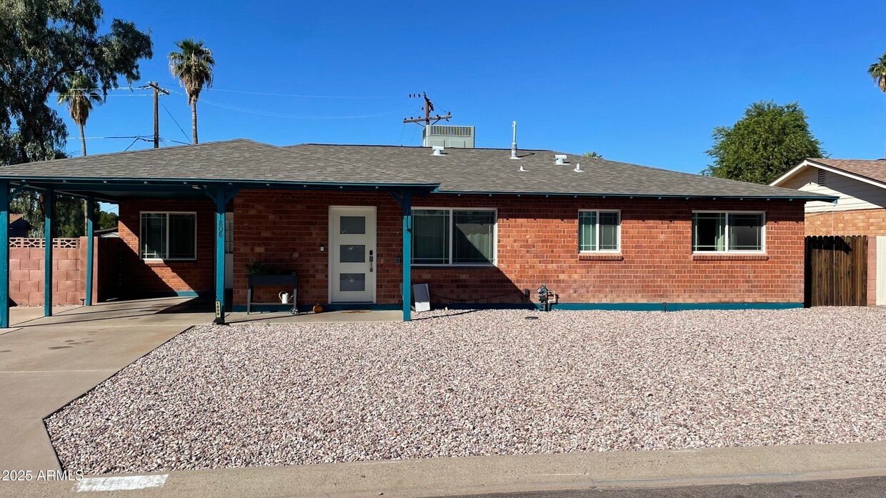 Primary Photo - 1808 N 75th Pl