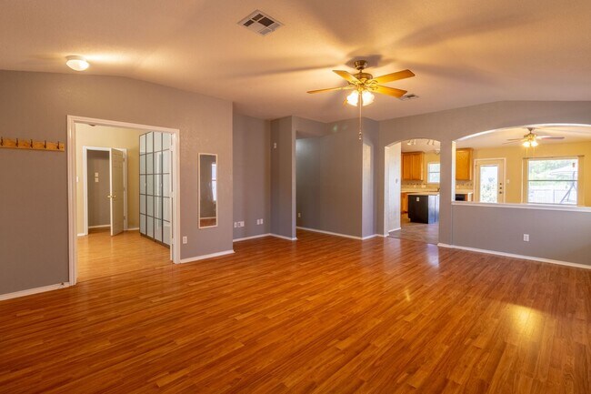 Foto del edificio - 2557 Vernell Way
