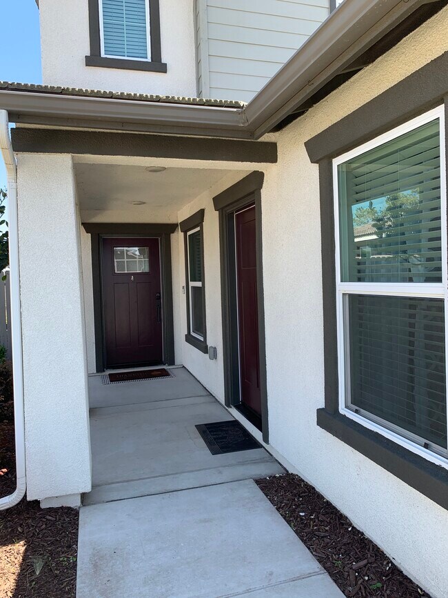 Building Photo - 2104 Redding Way