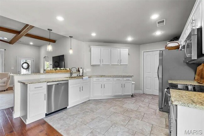 Foto del edificio - Charming Corner-Lot Home in Gordonville