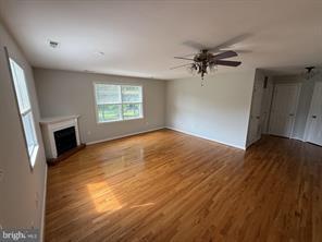 Foto del edificio - 221 Llewelyn Ln
