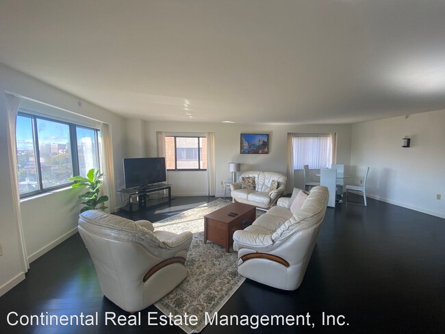 Building Photo - 2 br, 2 bath House - 403 S. Allen Street #609
