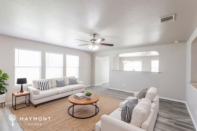 Building Photo - 11233 Forest Pass Ct