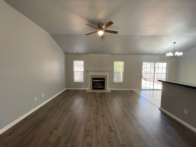 Building Photo - Beautiful ranch home in Steele Creek