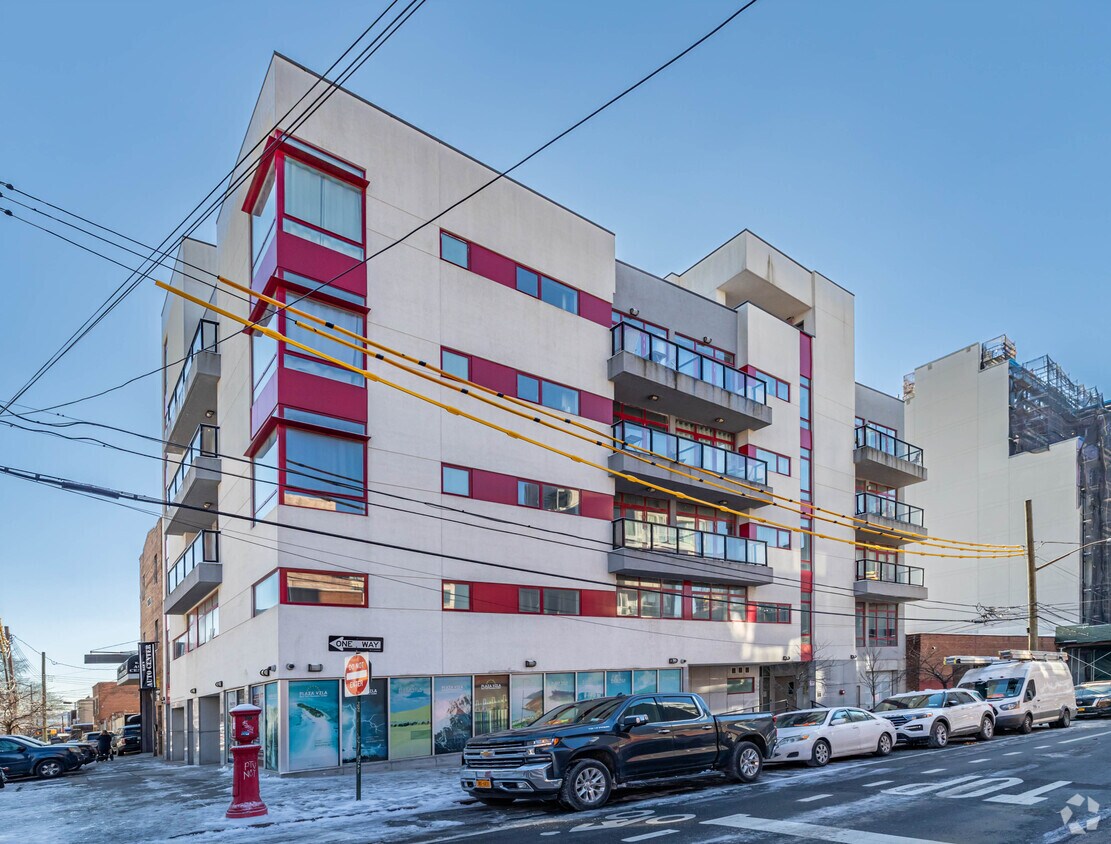 32-04 Ave. 38 - 32-04 38th Ave