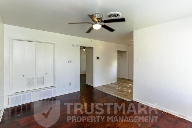 Foto del edificio - 507 Adams Ave