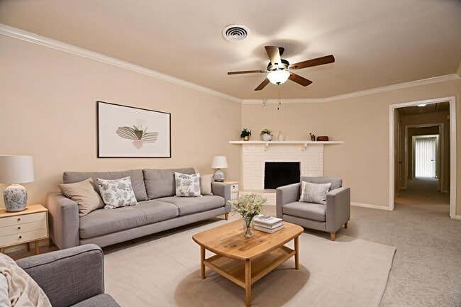 Building Photo - 5814 Fairdale Ln