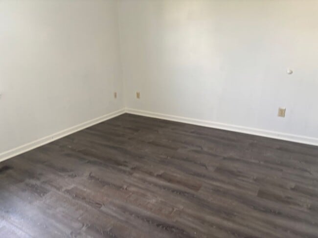 Foto del edificio - 2 br 1 ba Duplex