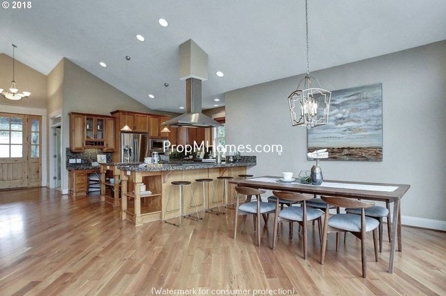 Building Photo - 3311 NW Chapin Dr