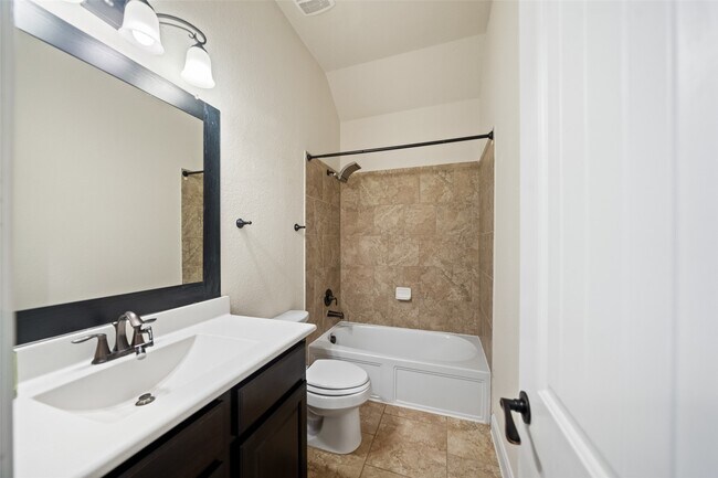 Building Photo - 27330 Aspen Falls Ln