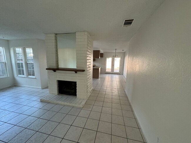 Foto del edificio - Charming 3-Bedroom Home for Rent in Antelo...