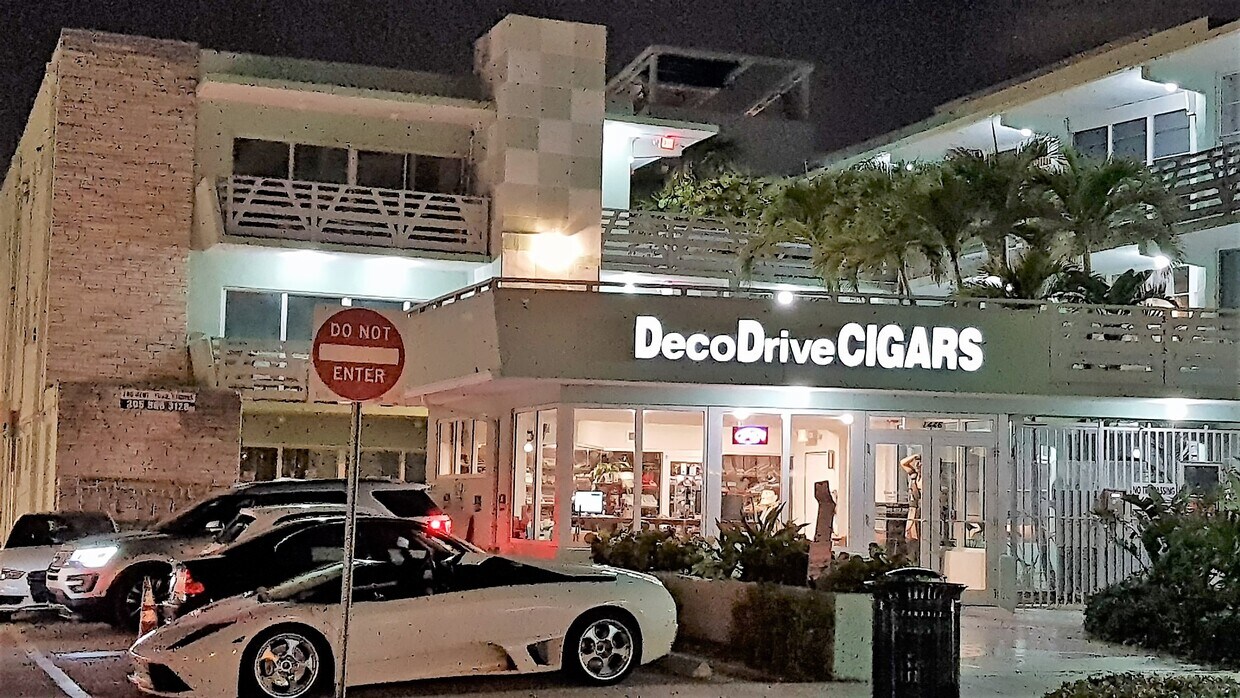 Primary Photo - 1446 Ocean Dr