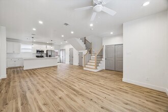 Building Photo - 2749 Redrock St