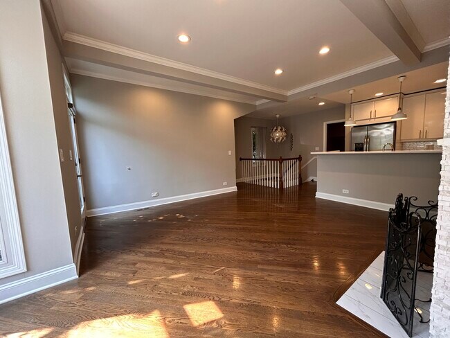 Foto del edificio - 2506 N Greenview Ave