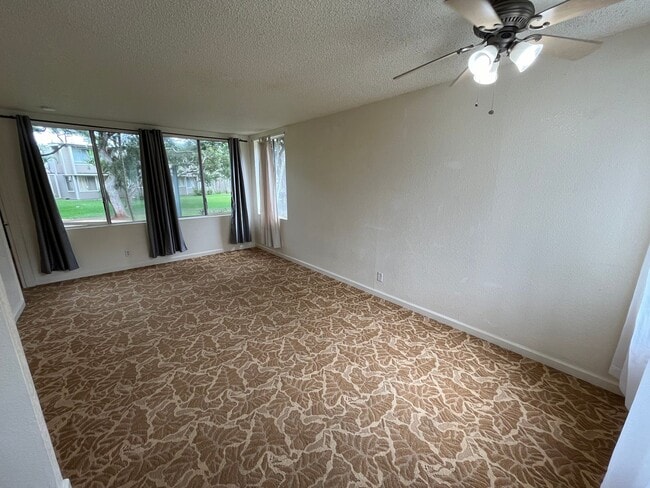 Photo - Mililani Terrace - 1 bedroom, AC, Ground Floor end unit with 1 parking Townhome