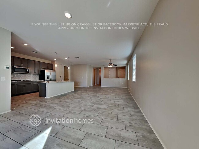 Foto del edificio - 4414 198th Dr