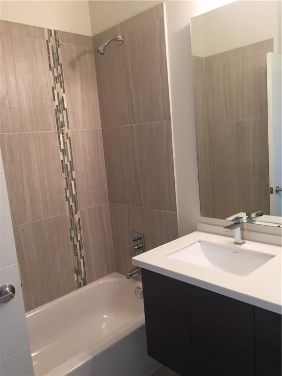 Foto del edificio - 604 N Bluff Dr