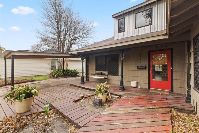 Building Photo - 4034 Woodcraft St