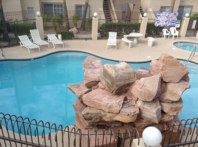 Foto del edificio - Hillpointe Rd. 1722