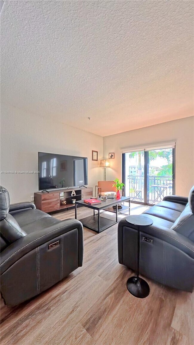 Foto del edificio - 15500 SW 136th St