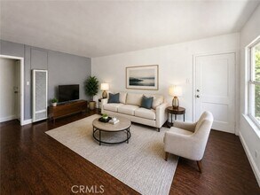 Building Photo - 8706 Parthenia Pl