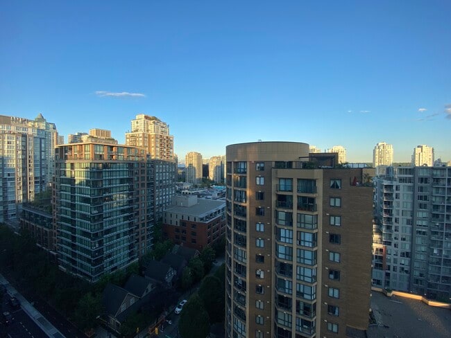 Building Photo - 1111 Richards St