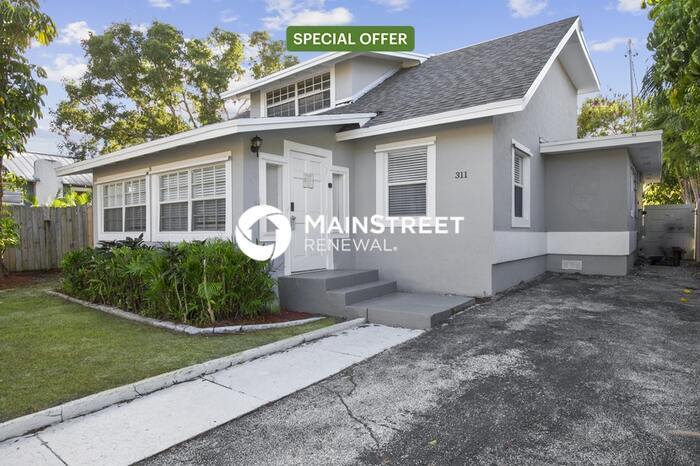 Primary Photo - 4 Bedroom Pet-Friendly Home in Lake Worth,...