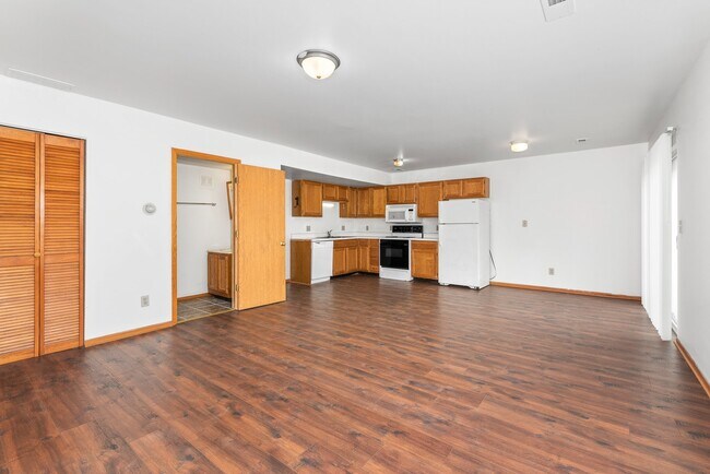 Building Photo - 1091 Spiros Ct