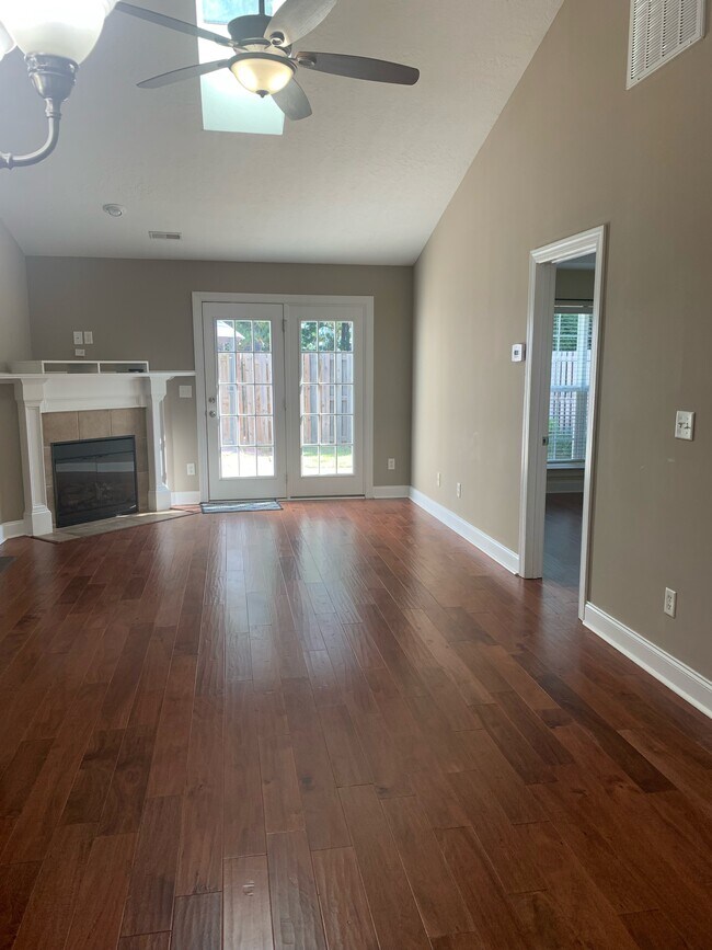 Foto del edificio - 154 Orchard Way