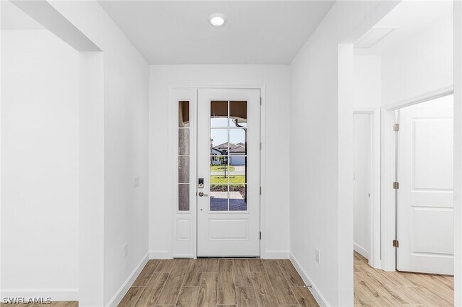 Building Photo - 18312 Ridgeline Dr