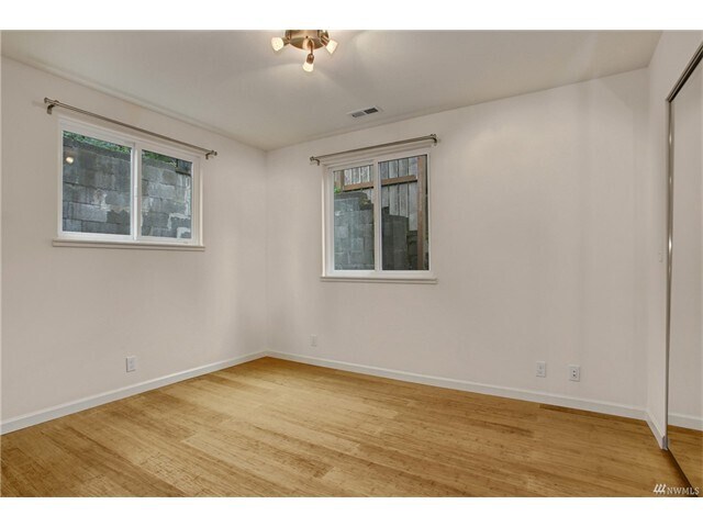 Foto del edificio - 14041 Palatine Ave N