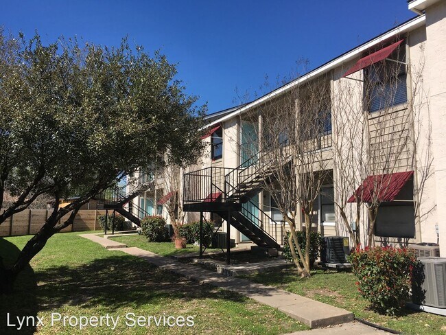Building Photo - 3400 Lynridge Dr