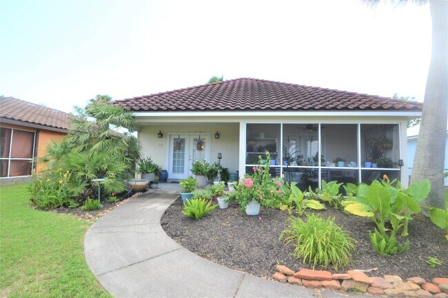 Foto del edificio - 278 Debbie Ln