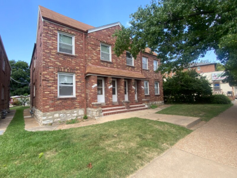 3323 Watson Rd, St. Louis, MO 63139 Room for Rent in St. Louis, MO