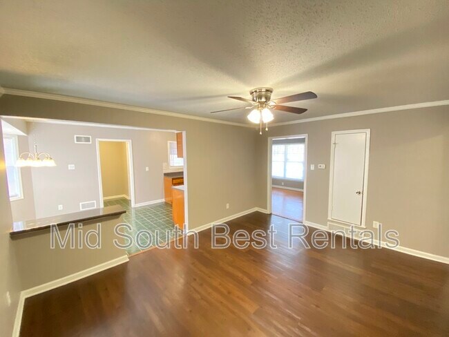 Building Photo - 5011 Scottsdale Ave