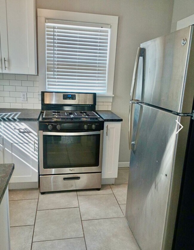 Building Photo - Beautiful Apartment in Kansas City!