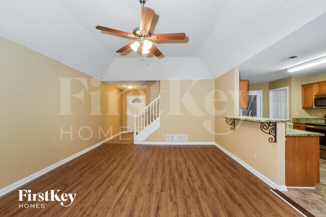 Foto del edificio - 9329 Barrow Dr