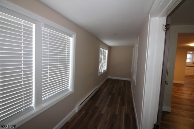 Building Photo - 346 Strotz Rd