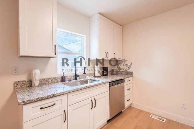 Photo - 343 E Coatsville Ave House