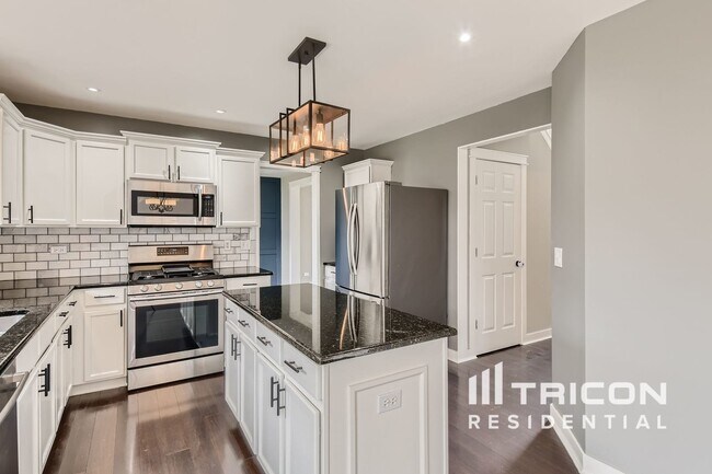 Foto del edificio - 4805 Goodhue Ln