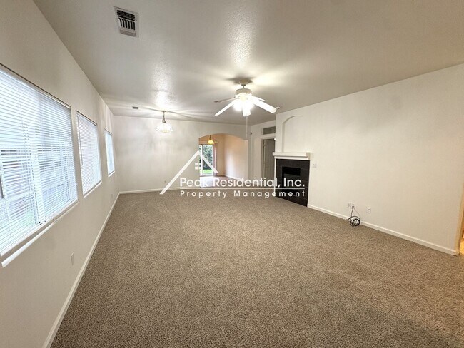 Building Photo - Spacious Natomas 3bd/2ba Home with 2 Car Garage